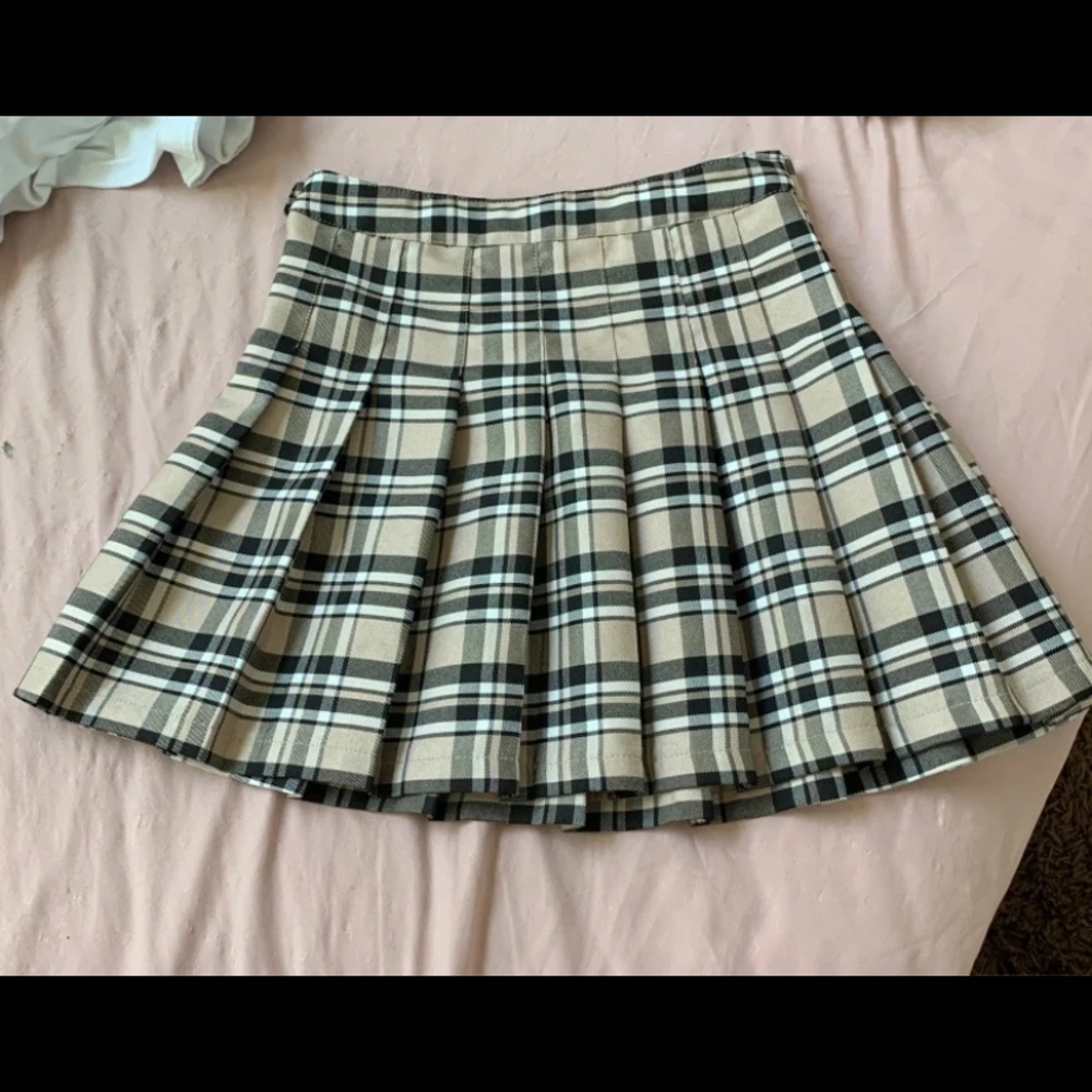 Plaid mini skirt
